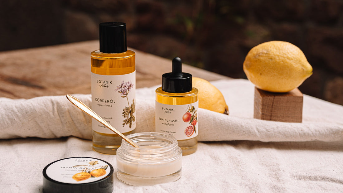 Naturkosmetik von Botanik Atelier mit dem Körperöl, Reinigungsöl und Jasmin Balsam